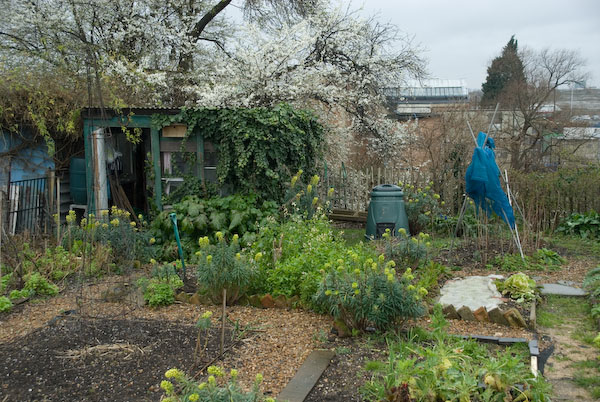 Manor Gardens Allotments Meeting &copy; 2007, Peter Marshall